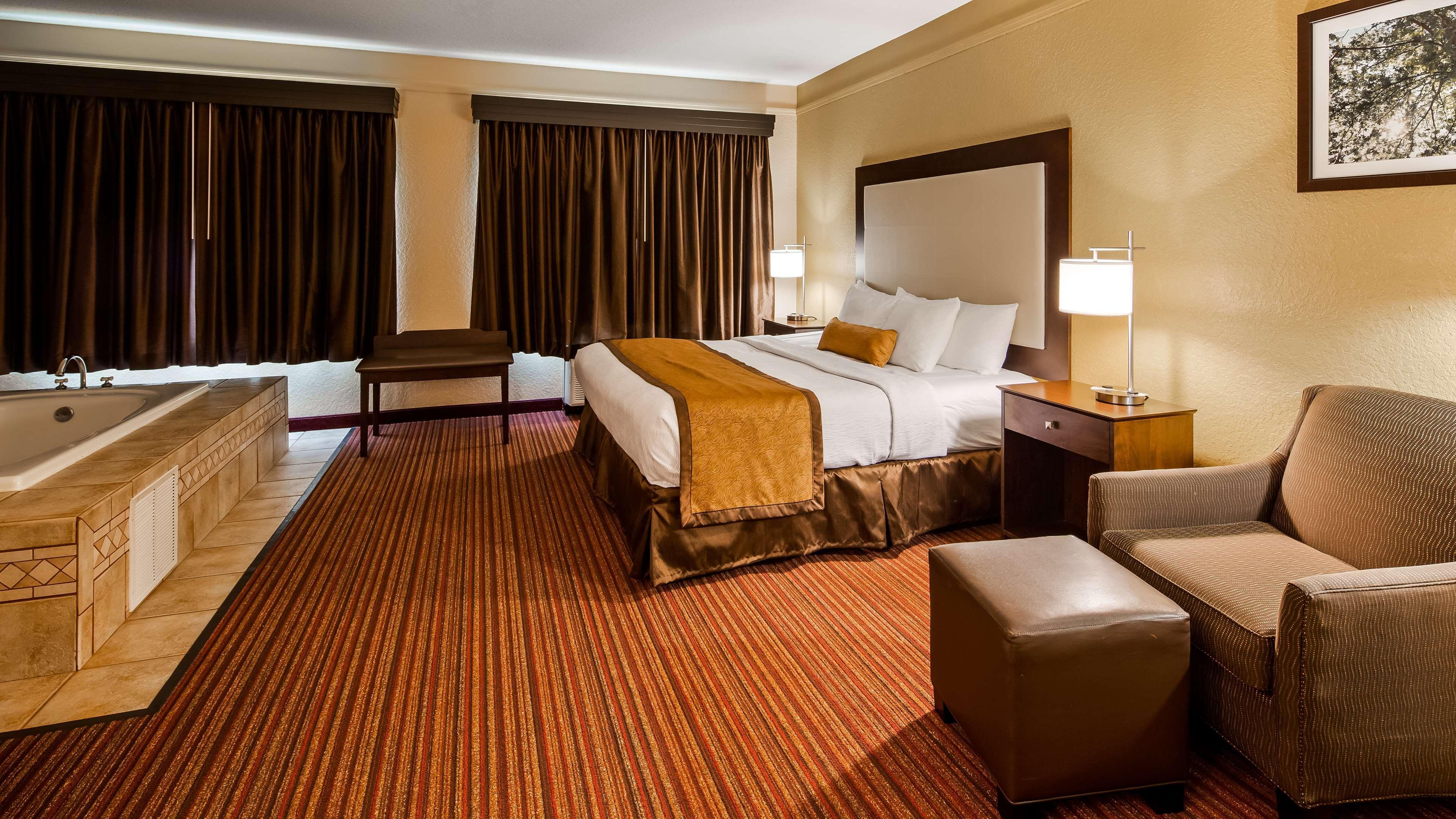 Best Western Plus Strawberry Inn & Suites Ноксвилл Экстерьер фото