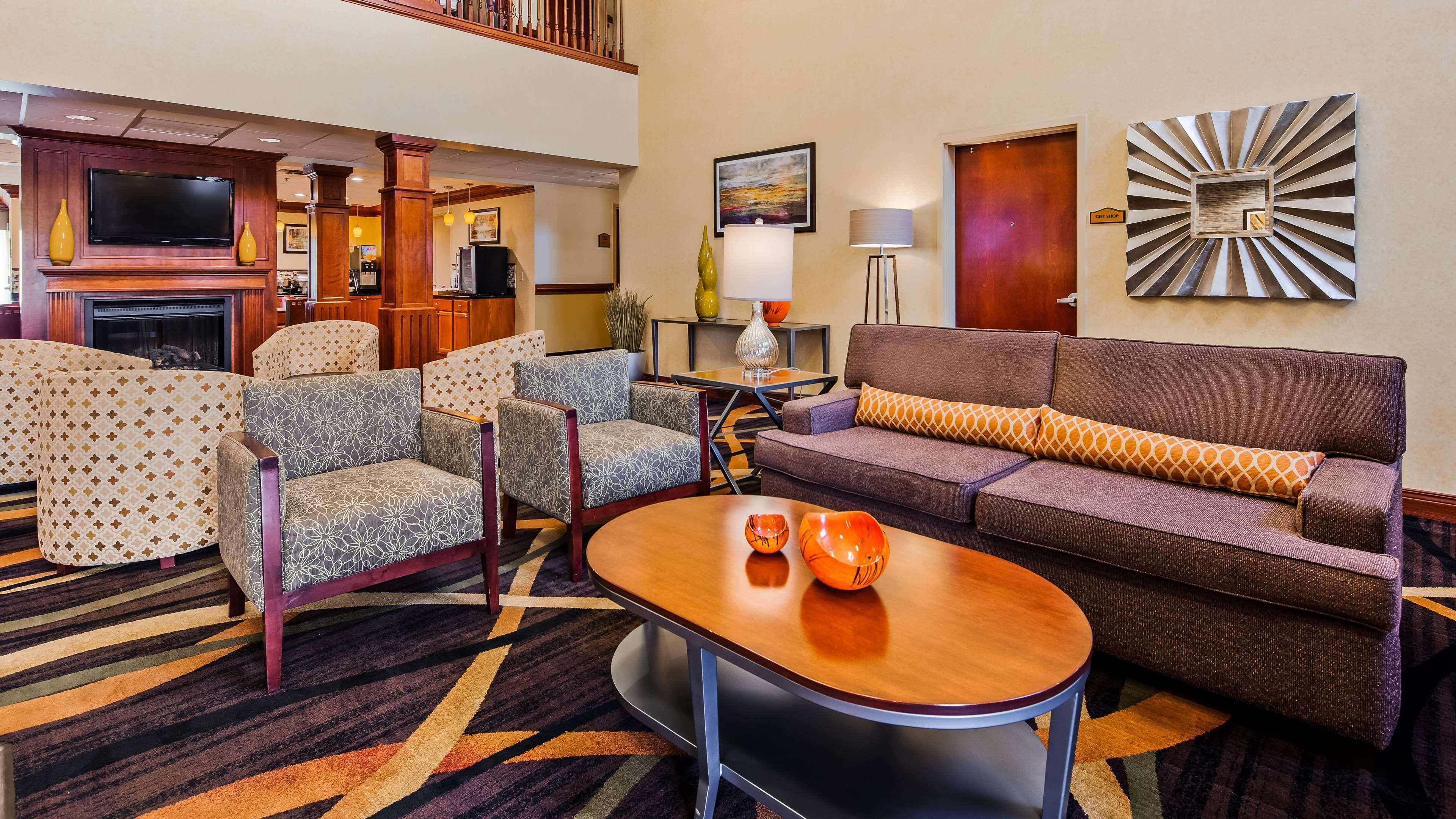 Best Western Plus Strawberry Inn & Suites Ноксвилл Экстерьер фото
