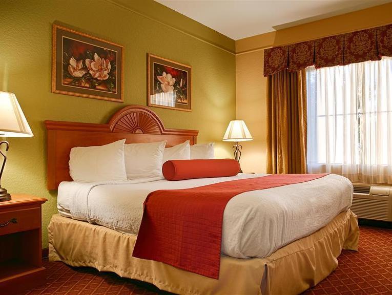 Best Western Plus Strawberry Inn & Suites Ноксвилл Экстерьер фото